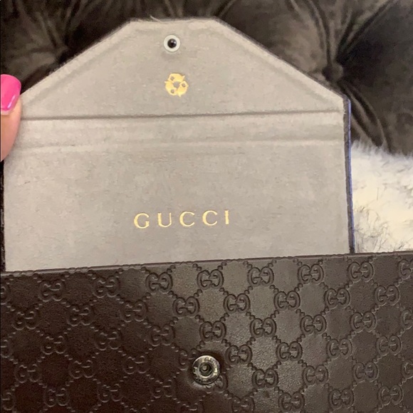 Gucci trifold brown leather sunglasses case - Picture 6 of 8